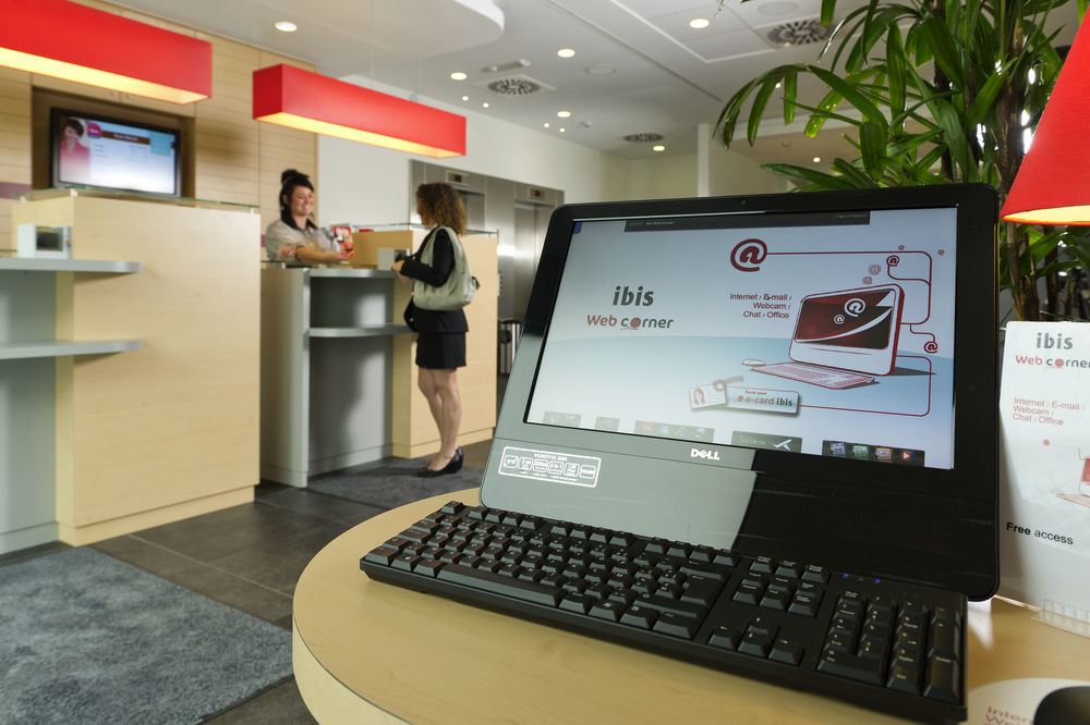 Ibis Esch Belval Hotell Exteriör bild