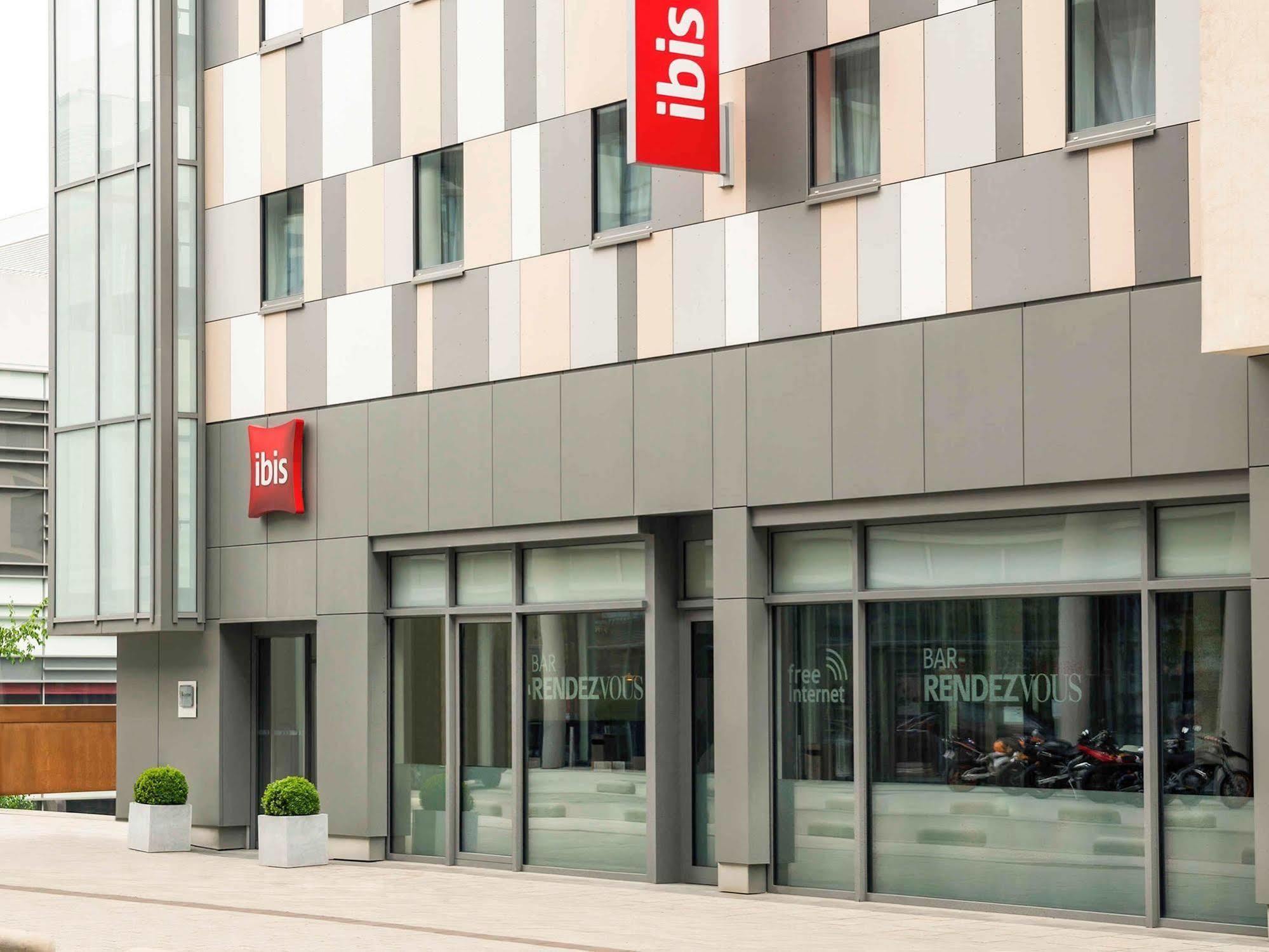 Ibis Esch Belval Hotell Exteriör bild