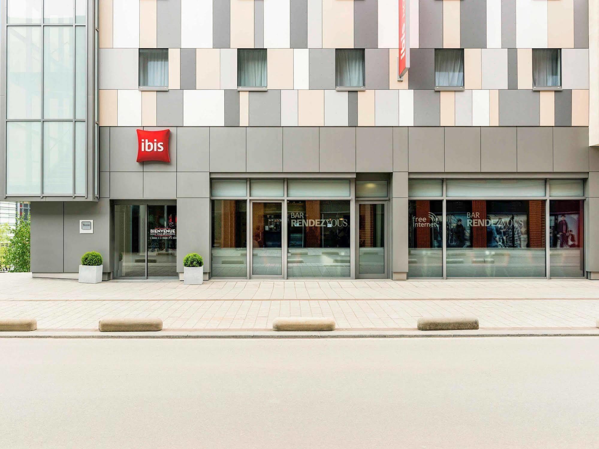 Ibis Esch Belval Hotell Exteriör bild