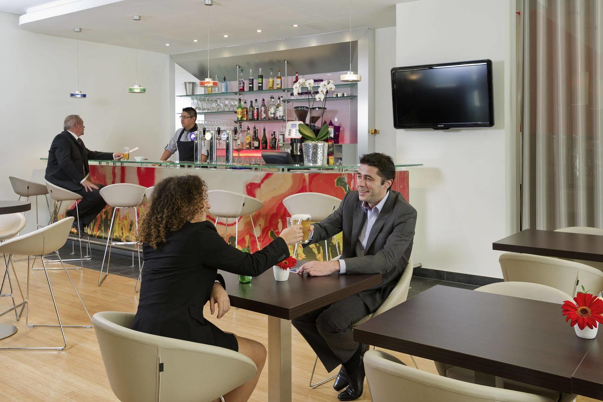 Ibis Esch Belval Hotell Exteriör bild